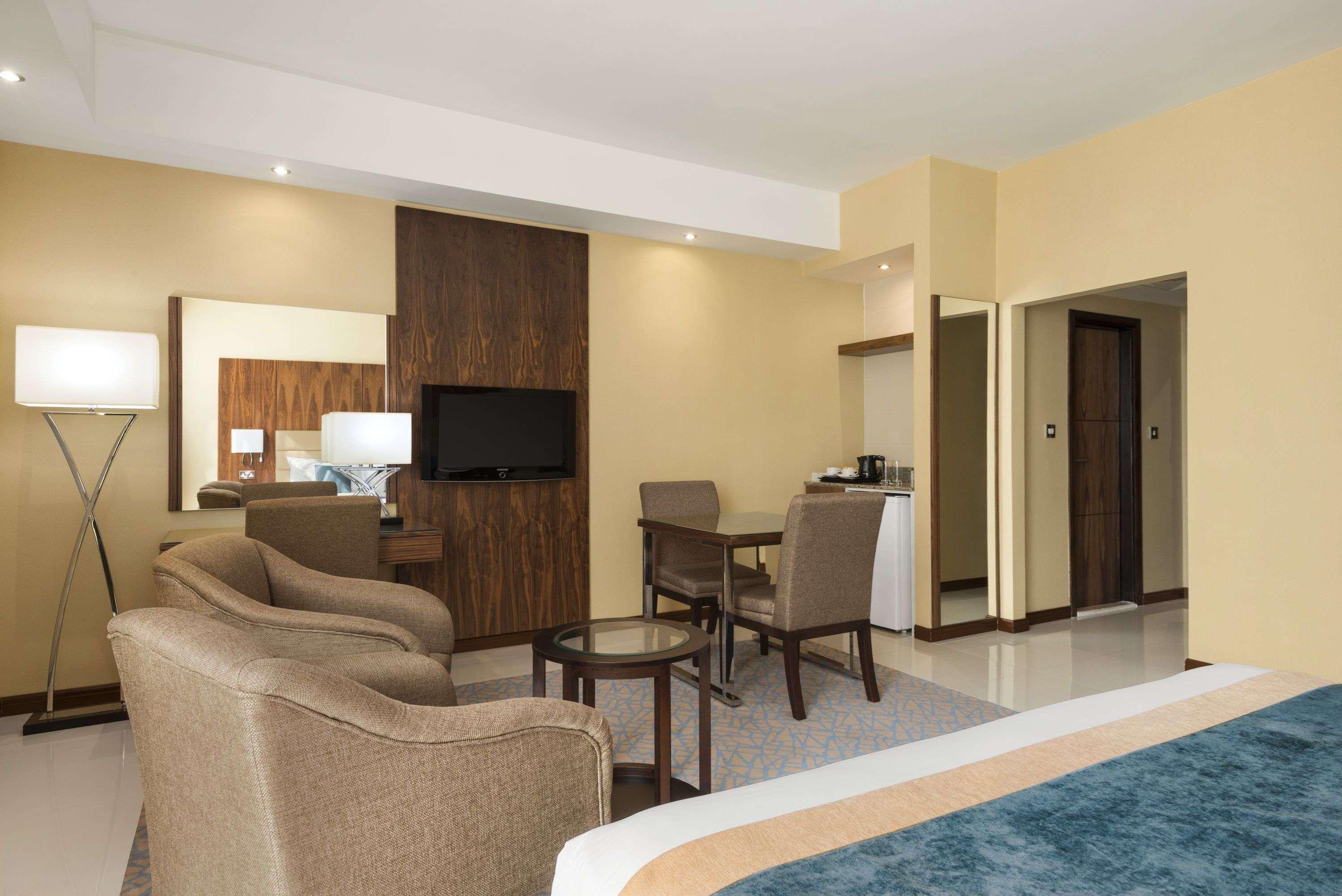 Howard Johnson By Wyndham Abu Dhabi Downtown מראה חיצוני תמונה