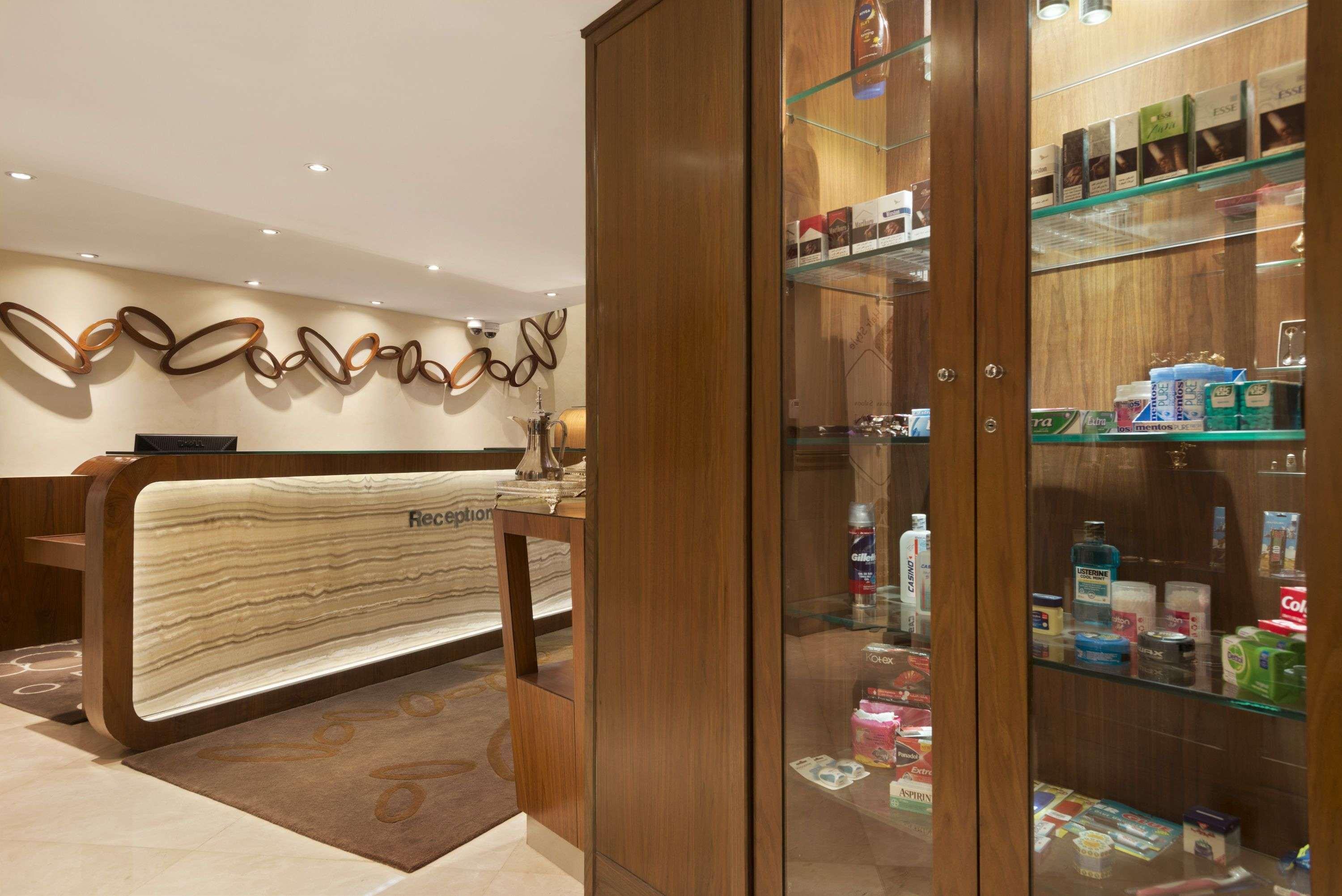 Howard Johnson By Wyndham Abu Dhabi Downtown מראה חיצוני תמונה